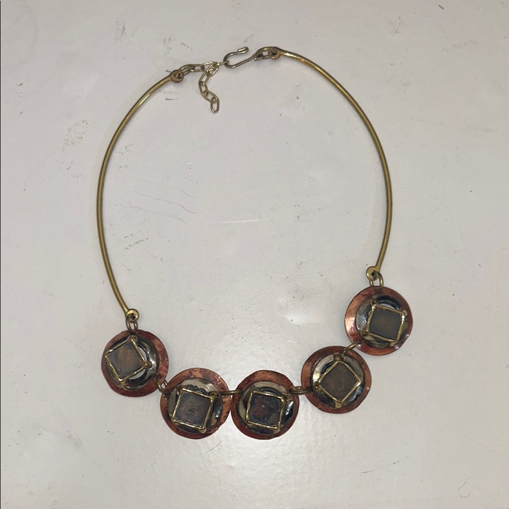 Source Unknown Gold and Brown Necklace with Circular Pendants